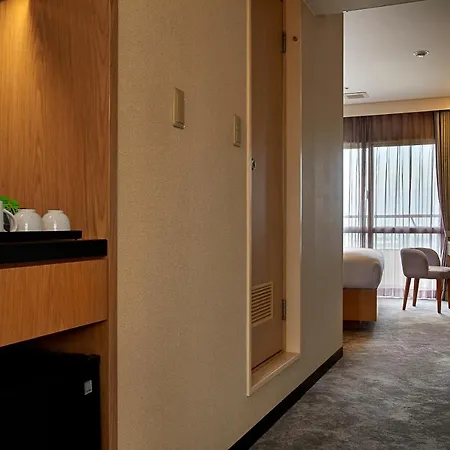 Ana Crowne Plaza Resort Okinawa Uruma Hills By Ihg Exterior photo