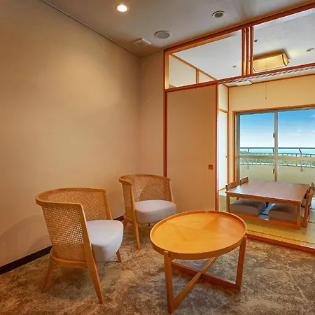 Ana Crowne Plaza Resort Okinawa Uruma Hills By Ihg Exterior photo