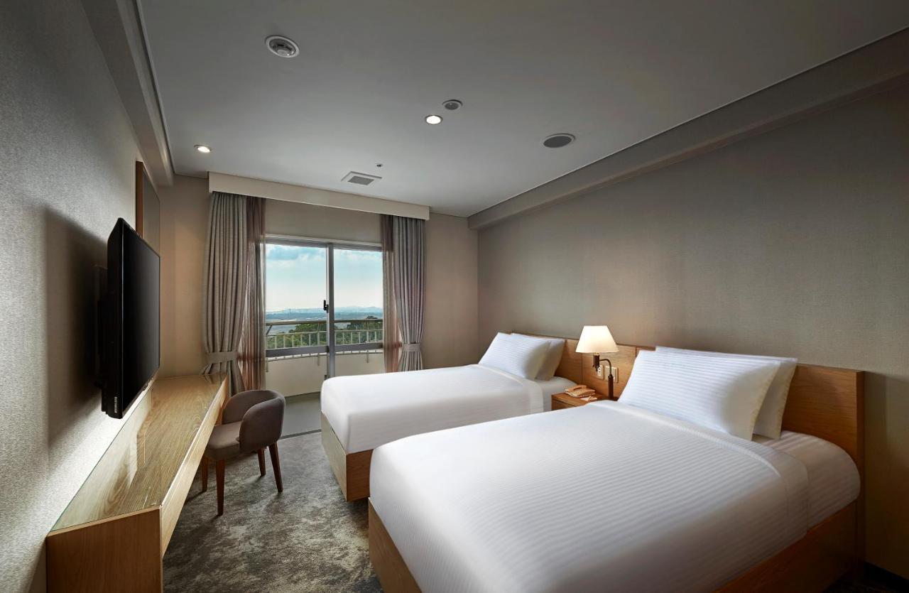 Resort Ana Crowne Plaza Okinawa Hills By Ihg 4*