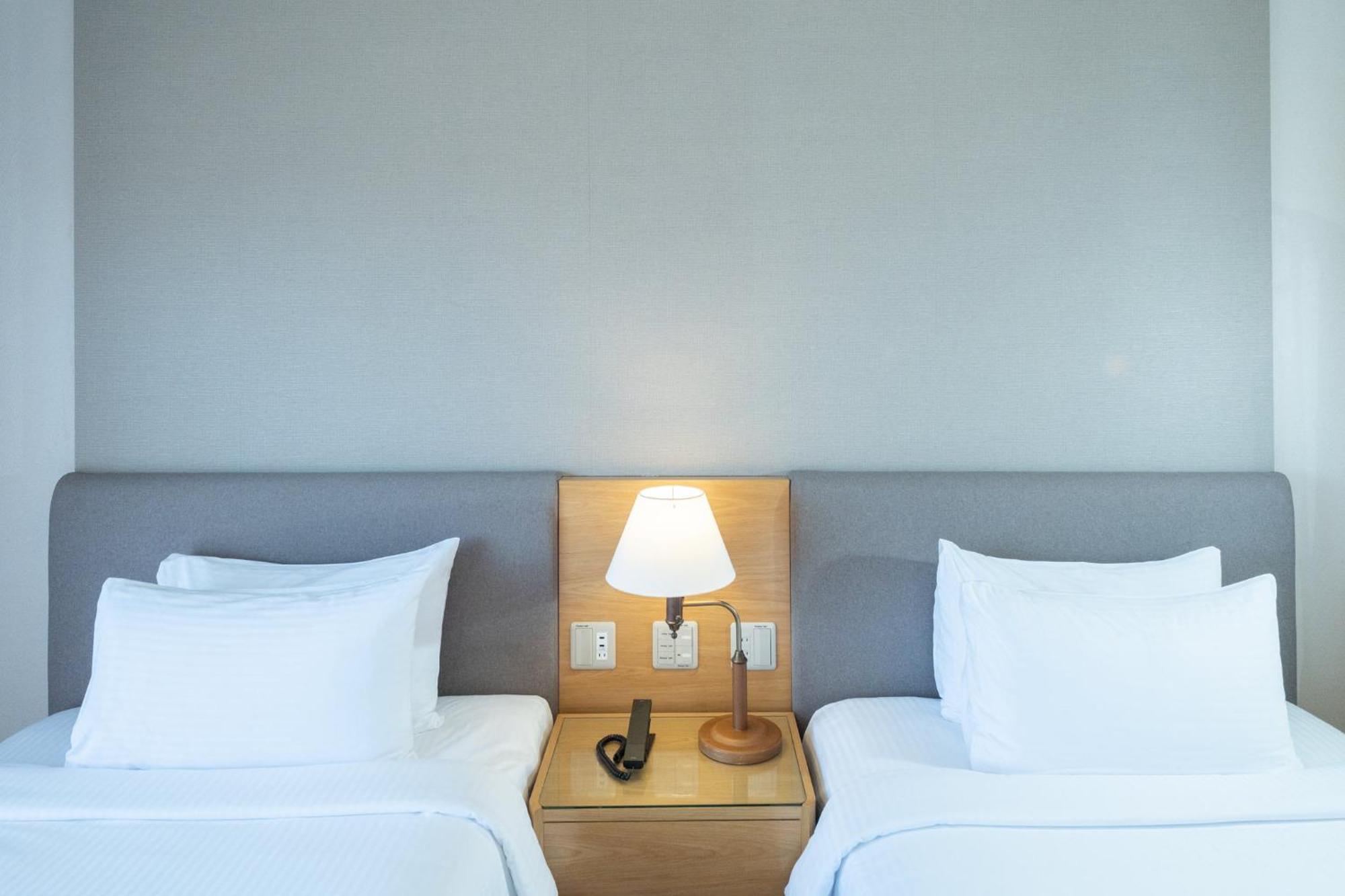 Resort Ana Crowne Plaza Okinawa Hills By Ihg 4*